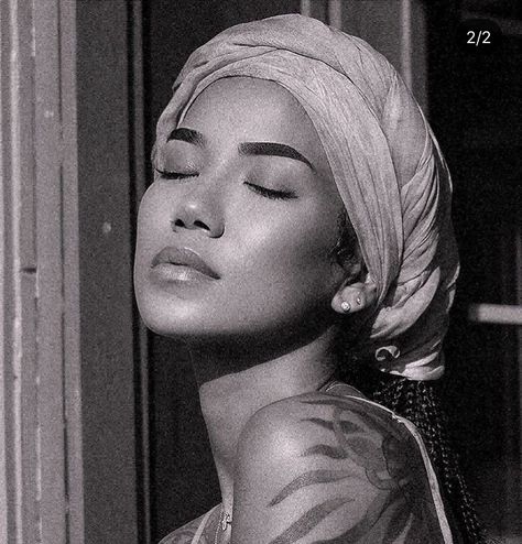 Jhene Aiko Portrait, Jhene Aiko Black And White, Jhene Aiko Album, Hip Hap, Rnb Aesthetic, Songs Aesthetic, Jhené Aiko, Clean Shower, Swag Couples