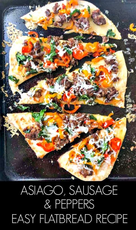 Lavosh Recipe, Ultimate Baked Spaghetti, Platters Grazing, Flatbread Appetizers, Sausage Flatbread, Easy Flatbread Recipes, Cheesy Spaghetti, Easy Flatbread, Weekly Recipes