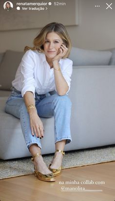 Gold Shoes And Jeans Outfit, Golden Ballerinas Outfit, Gold Flat Shoes Outfit, Gold Ballerina Flats Outfit, Gold Mary Janes Outfit, Golden Shoes Outfit, Gold Pumps Outfit, Gold Flats Outfit, Gold Shoes Outfit