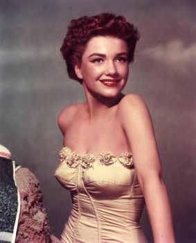 anne baxter Anne Baxter, Classic Actresses, Vintage Icons, Actrices Hollywood, Alfred Hitchcock, Frank Lloyd Wright, Golden Age Of Hollywood, Vintage Hollywood, Best Actress