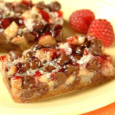 Add a little “magic” to your day by eating this delicious raspberry bar. Magic Bars Recipe, Raspberry Bars, Magic Cookie Bars, Magic Bars, Toll House, All Recipes, Dessert Bars, Cookie Bars, Stick Of Butter