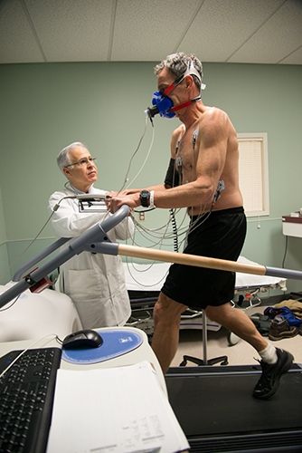 John VanHouten of St. Clair undergoes a cardiopulmonary exercise stress testing with direct measurement of aerobic capacity under the supervision of Barry Franklin, director of preventive cardiology and cardiac rehabilitation. Graduate Masters, Cardiac Rehab, Cardiac Rehabilitation, 5 Year Plan, Edm Outfits, Cardiology, Health Center, Grad School, Year Plan