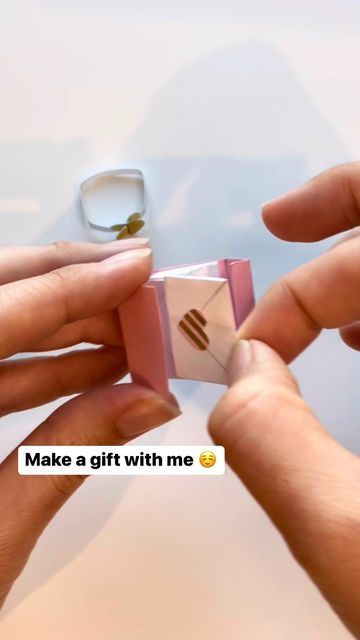 Mel on Instagram: "These mini love letters are so cute 🥺 #diygift #asmr #giftforher #giftforhim #valentinesgift #anniversarygift" Diy Mini Love Letters, Mini Love Letters, Mini Letters, Pretty Gift Wrapping Ideas, Cute Surprises, Mini Love, Friend Activities, Gifting Ideas, Letter Gifts