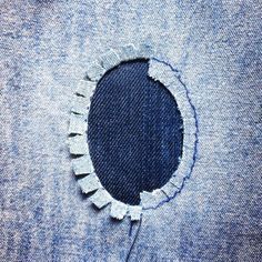 Learn to clip curves for mending holes in clothing Sewing Hacks For Holes, Holes In Jeans, Visible Mending Stitches, Ideas For Sewing, Mending Clothes, Make Do And Mend, Sashiko Embroidery, Visible Mending, Repair Clothes