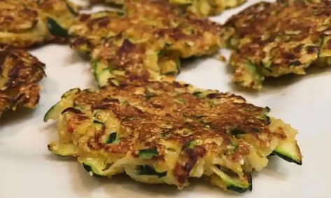 Aga Recipes, Courgette Fritters, Courgette Fritter, Veg Dishes, Zucchini Fritters, Fritter Recipes, Vegetarian Dinners, Vegetarian Cooking, Breakfast Brunch Recipes