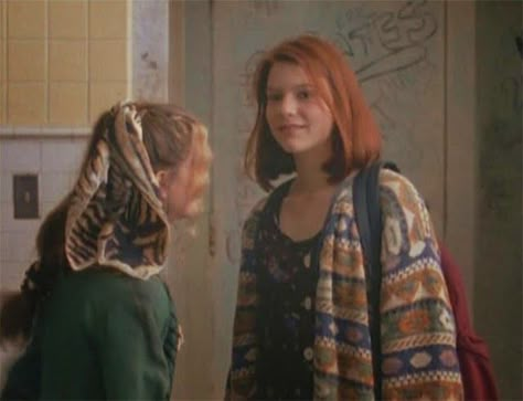 Claire Danes 90s, Jordan Catalano, Lesbian Colors, Angela Chase, 90s Outfits, Claire Danes, Riot Grrrl, New Year New Me, 90s Outfit