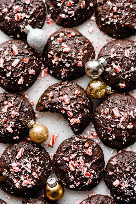 Peppermint Mocha Cookies, Cookies Peppermint, Mocha Cookies, Peppermint Chocolate, Mocha Chocolate, Christmas Cookies Easy, Peppermint Cookies, Peppermint Mocha, Xmas Cookies