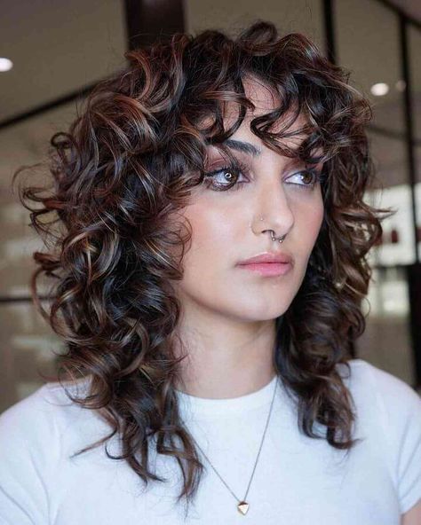 48 Stunning Curly Shag Haircuts for Trendy, Curly-Haired Girls Shaggy Curly Hair, Cut Curly Hair, Curly Shag, Curly Shag Haircut, Curly Afro Hair, Dark Curly Hair, Textured Curly Hair, Shag Haircuts, Medium Curly