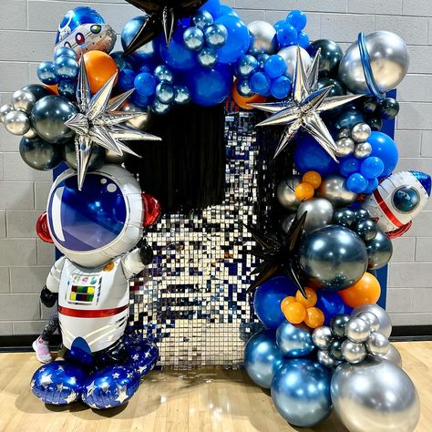 You are out of this world cool 😎🚀🧑‍🚀 #shimmerwall #spacethemedparty #outofthisworldcool #spacebirthdayparty #spaceballoons #spacegarland #franklintn #nashvilletn #franklincelebrations #balloongarland #balloonarch Space Theme Balloon Arch, Franklin Tn, Shimmer Wall, Space Birthday Party, Space Birthday, Space Theme, Out Of This World, Balloon Arch, Balloon Garland