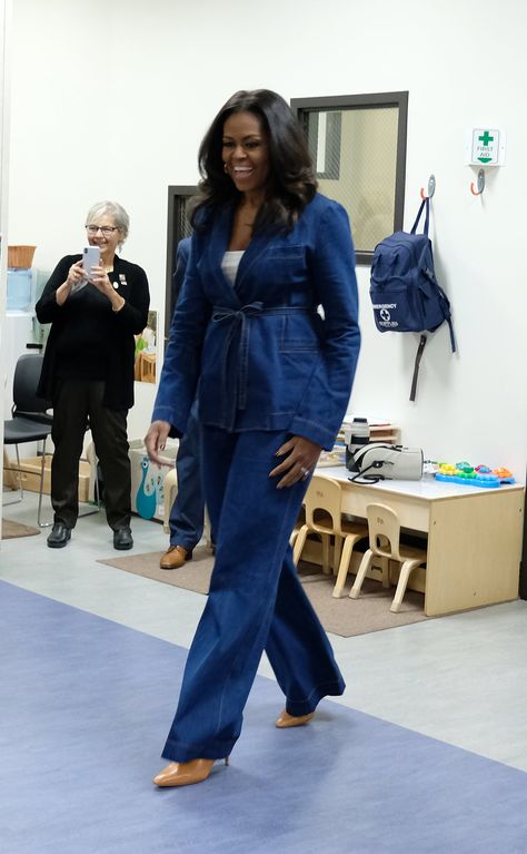 How to Wear Jeans: Michelle Obama Michelle Obama Fashion, American First Ladies, Michelle And Barack Obama, Barack And Michelle, Denim Suit, Book Tour, All Jeans, Kate Bosworth, Sienna Miller