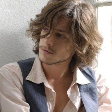 Hippie Hairstyles for Men-27 Best Hairstyles For A Hipster Look Shoulder Length Hair Men, Man With Long Hair, Mens Hairstyles Medium, 얼굴 드로잉, Medium Curly, Men's Long Hairstyles, Mens Wigs, Hippie Hair, Hair Magazine