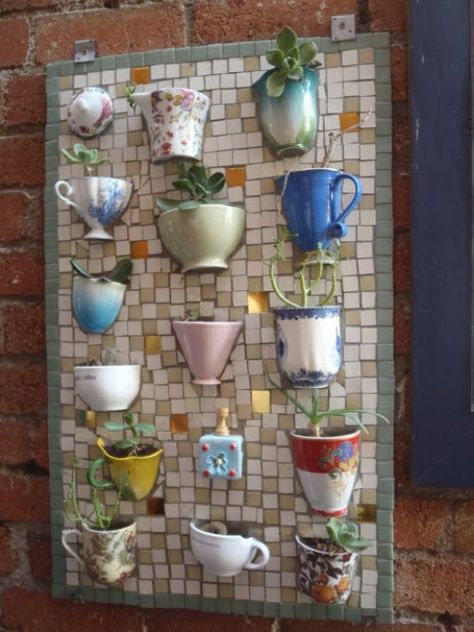 Teacup Mosaic, Mosaic Planters, Teacup Crafts, Unique Garden Decor, Mosaic Decor, Mosaic Garden, Unique Gardens, Mosaic Diy, Mosaic Projects