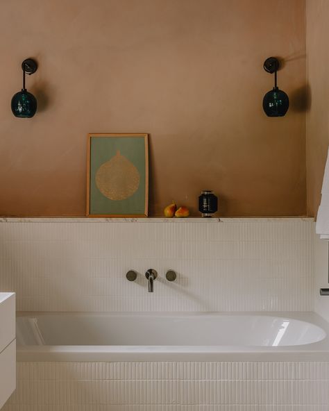 Dark Yellow Bathroom, Sand Bathroom, Terracotta Bathroom, Ugly Bathroom, Windowless Bathroom, Bathroom Vibes, Farm Dream, Bathroom 2024, Future Bathroom