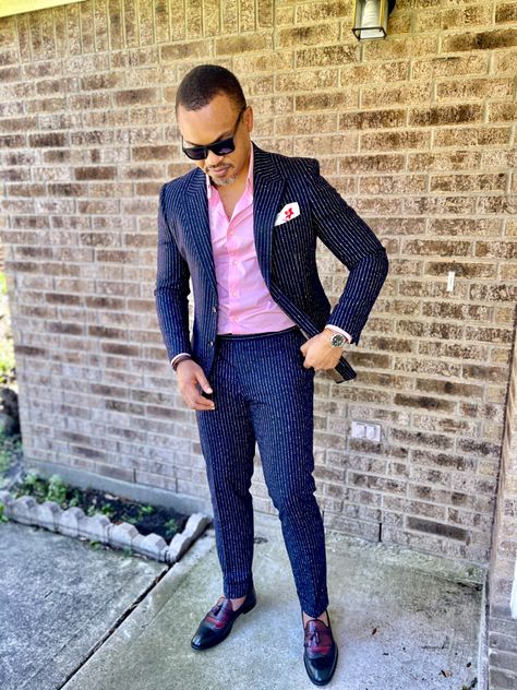 Black Suit Pink Shirt, Navy Suit Pink Shirt, Grad Suits, Look Clean, Style Lookbook, Navy Blue Suit, Pink Men, Navy Suit, Men Formal