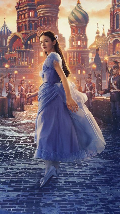 Ladies Movie Night, Nutcracker Movie, Disney Nutcracker, Nutcracker Dress, Nutcracker And The Four Realms, Movie Night For Kids, Disney Live Action Movies, Mackenzie Foy, Hula Dance