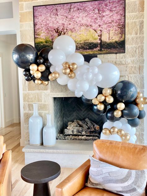 Balloon Arch Mantle, Balloon Arch Fireplace Mantle, Balloon Garland On Fireplace, Balloon Arch On Fireplace Mantle, Balloon Arch Over Fireplace, Fireplace Balloon Arch, Fireplace Balloons, Fireplace Balloon Garland, Spring Balloons