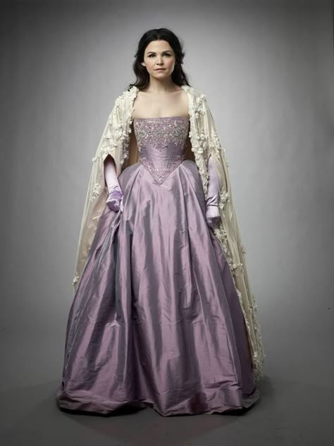 Gaun Abad Pertengahan, Mary Margaret, Ginnifer Goodwin, Fashion Fantasy, Period Dress, Old Fashion Dresses, Fantasy Dresses, Royal Dresses, Old Dresses