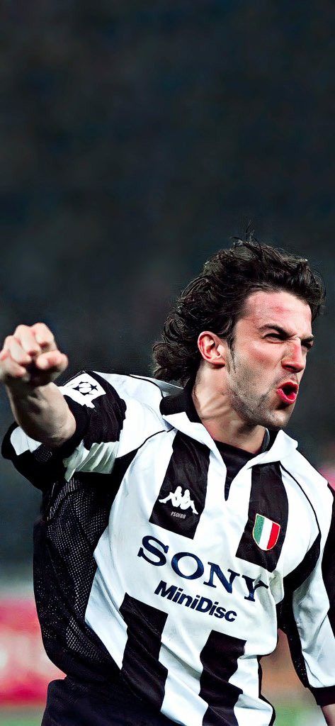 Del Piero Wallpaper, Juventus Wallpapers, Alessandro Del Piero, Italian Football, Football Wallpapers, Juventus Fc, Football Wallpaper, Ipad Wallpaper, Juventus