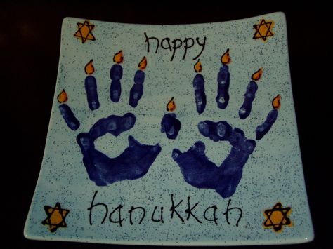 Hanukkah Preschool, Hannukah Crafts, Handprint Ideas, Hanukkah Ideas, Diy Hanukkah, Holiday Pottery, Hanukkah Art, Hanukkah For Kids, Jewish Crafts