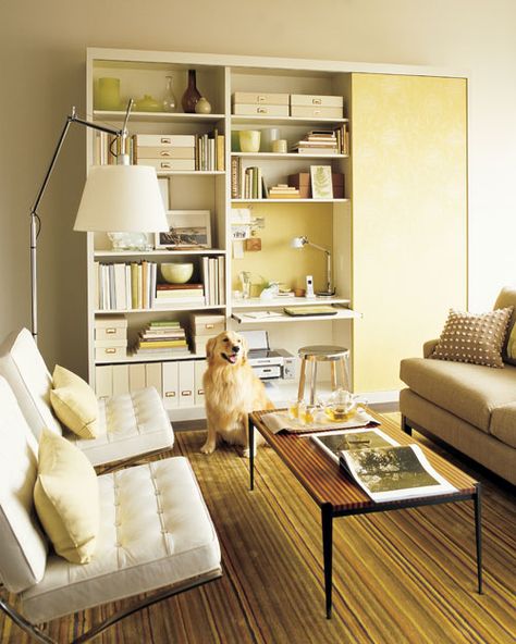 Home Office Hidden Office, Living Room Storage Ideas, Beautiful Organization, Blonde Dog, Barcelona Chairs, Smart Living Room, Airy Home, Door Slide, Hidden Desk