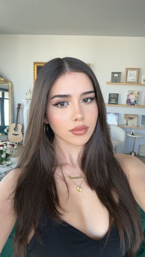 Amanda Diaz Makeup, Amanda Diaz, Simple Makeup Looks, Nose Job, Curvy Women Jeans, Quick Hairstyles, Cute Makeup, Aesthetic Makeup, Belleza Natural