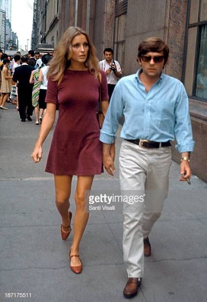 Sharon Tate And Roman Polanski Visiit The Set Of Rosemary's Baby Sharon Tate Fashion, Sharon Tate Style, Rosemary's Baby, Fritz Lang, Roman Polanski, Trench Dress, Sharon Tate, 60s Fashion, Style Icon