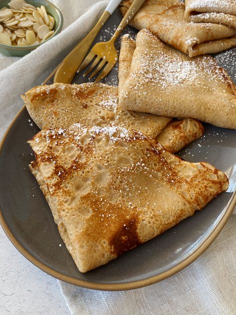 Oat Flour Crepes, Healthy Crepe Recipes, Vegan Crepes Recipe, Healthy Crepes, Oat Flour Recipes, Vegan Crepes, Chocolate Chip Waffles, Banana Crepes, French Crepes