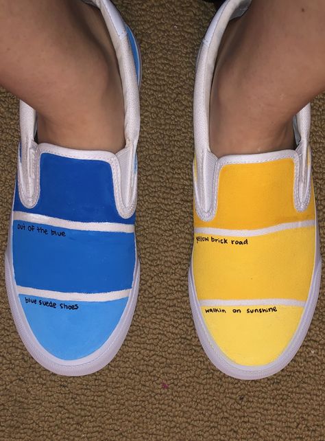 Van Painting Ideas Shoes, Van Painting Ideas, Cartoon Vans, Painted Vans Slip On, Custom Slip On Vans, Van Painting, Vans Painted, White Slip On Vans, Vans Custom