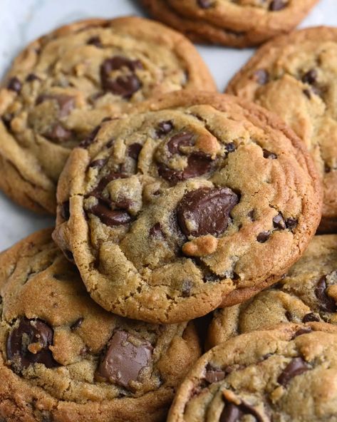 Bakery Style Chocolate Chunk Cookies | Buttermilk by Sam Perfect Cookies, Big Chocolate, Recipes Chocolate, Random Aesthetics, Cookie Spread, Food Therapy, Chocolate Chunk, Bon Appetite, Chocolate Chunk Cookies