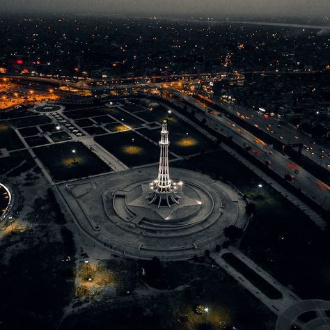 Beautiful drone shot of Minar e Pakistan ❤❤❤❤ .  Credits :- @xwaxen . . For Featuring your photos:- Tag 🎀 @destinationpakistan  Or  Use the… Pakistan Wallpaper, Pakistan Pictures, Pakistan Tourism, Pakistan Art, Pakistani People, Pakistan Culture, Pakistani Culture, Pakistan Independence, Pakistan Independence Day