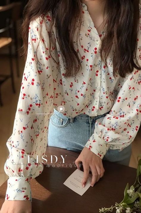 Goblincore Dress, Floral Shirt Outfit, Floral Top Outfit, Long Sleeve Chiffon Shirt, Korean Blouse, Easy Hairstyles For Thick Hair, Floral Chiffon Blouse, Floral Shirts, Fairycore Clothes