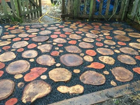 Using Wood Cookies for a Garden Path – Preservation Solutions Tree Log Ideas, Rustic Outdoor Benches, Lake Landscaping, Unique Outdoor Spaces, Dock Ideas, Wood Cookie, Log Ideas, Potted Garden, Step Stones