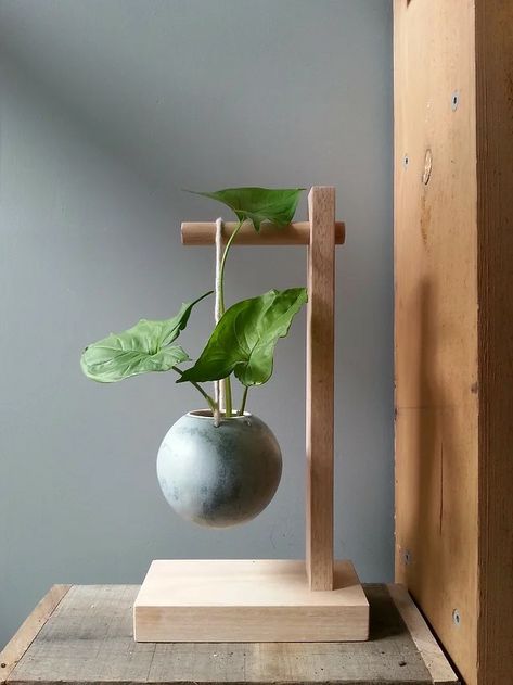 Plant Decor Indoor, House Plants Decor, Wooden Projects, Diy Wood Projects Furniture, Small Wood Projects, Diy Furniture Table, Diy Home Crafts, Diy Wood Projects, Wood Working