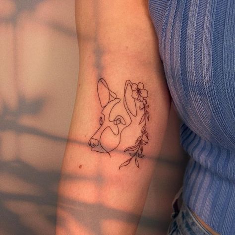 Floral Dog Tattoo, Outline Tattoo Ideas, Dog Outline Tattoo, Dog Tattoo Design, Tatoo Dog, Dog Outline, Outline Tattoo, Modern Tattoos, Line Work Tattoo