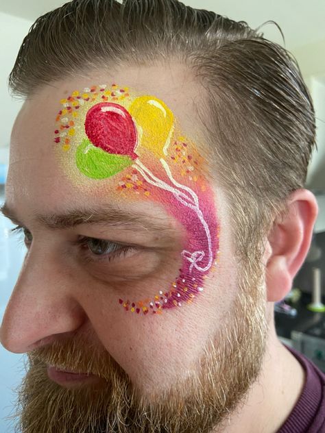 Balloon Face Paint, Circus Face Painting Ideas, Circus Face Paint, Face Painting Themes, Painting Balloons, Cool Face Paint, Thema Circus, Balloon Face, Balloon Painting