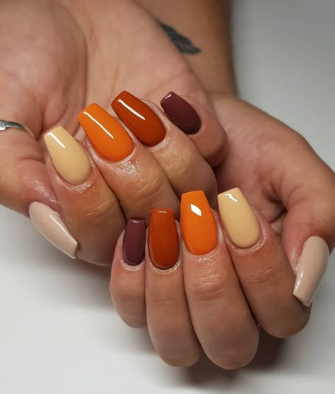 Fall Gel Nails, Cute Nails For Fall, Fall Acrylic Nails, Gel Nail Colors, Caramel Highlights, Nails 2021, Dipped Nails, Nails Fall, Autumn Nails