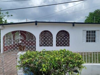 Cheap Property For Sale, Jamaica House, Cheap Houses For Sale, Commercial Farming, Foreclosed Homes, Spanish Towns, Cheap Houses, Duplex House, Houses For Sale