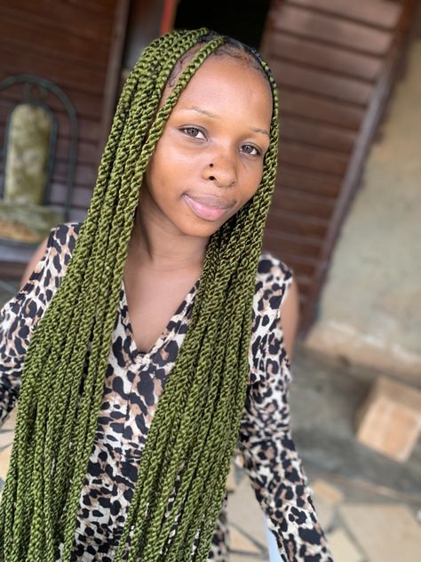 Chain Braids Black Hair, Chain Twist Braids Hairstyles, Chain Twist Braids, Chain Braids, Women Cornrows, Chain Braid, Braided Hairstyles For Black Women Cornrows, Twist Braid, Hair Twist