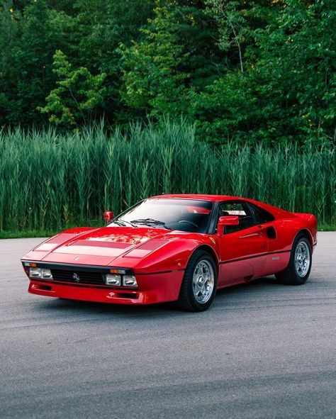 Ferrari 288 Gto, Ferrari 348, Red Ferrari, White Ferrari, Vintage Sports Cars, Ferrari California, Ferrari Car, Italian Cars, Future Car