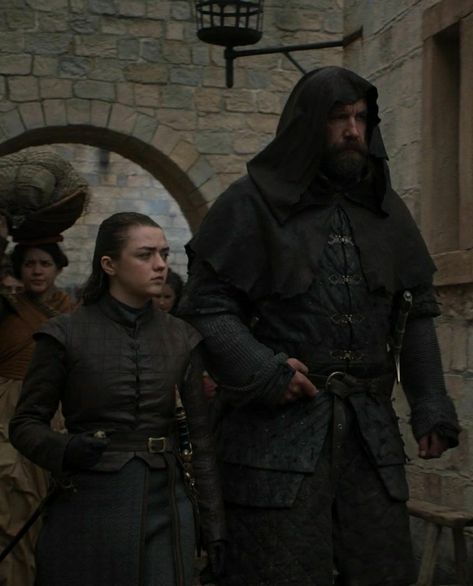 Arya Stark And The Hound, The Hound And Arya, The Hound Game Of Thrones, Game Of Thrones The Hound, Hound Game Of Thrones, Sandor Clegane, Light Armor, Rory Mccann, Game Of Thrones Series