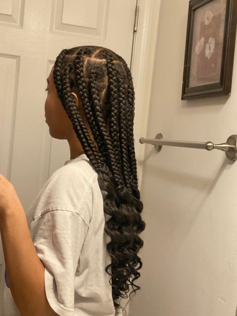 Natural Box Braids No Extensions, Big Box Braids With Curls At The End, Large Braids Curly Ends, Big Braids With Curls At The End, Jumbo Braids Curly Ends, Medium Jumbo Box Braids With Curly Ends, Medium Length Knotless Braids With Curls, Jumbo Twist With Curly Ends, Knotless Box Braids With Curls