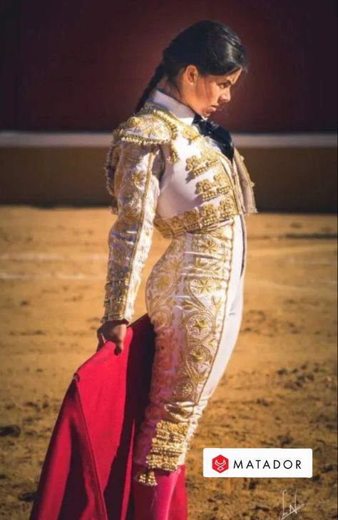 Female Matador, Matador Costume, Girl Train, Drag King, Trendy Halloween Costumes, Anne Boleyn, Trendy Halloween, Halloween 2024, Spanish Style