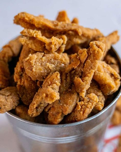 Vegan Popcorn Chicken, Kfc Popcorn Chicken Recipe, Kfc Popcorn Chicken, Vegan Kfc, Soy Curls Recipes, Mcdonalds Recipes, Resep Vegan, Vegan Popcorn, Edgy Veg