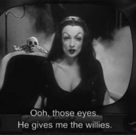 Lisa Marie as Vampira in Tim Burton's Ed Wood (1994) Ed Wood Movie, Gothic Movies, Pink Pantheress, Ed Wood, Punk Makeup, Movie Pins, Tim Burton Films, Classic Monsters, Creatures Of The Night