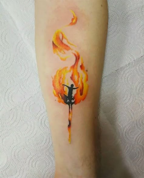 Tattoo Fogo, Ice Tattoo, Bullet Tattoo, Tricep Tattoos, Cool Ear Tattoos, Flame Tattoo, Ear Tattoo Ideas, Clown Tattoo, Compass Tattoo Design