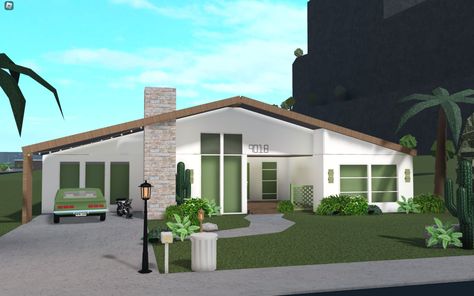 bloxburg small house layouts Bloxburg 1 Story House Ideas, Bloxburg House 1 Story, Bloxburg One Story House, Bedrooms Bloxburg, Bloxburg House Layouts 1 Story, Bloxburg House Layouts, Luxury House Floor Plans, Bloxburg Aesthetic, Bloxburg House Builds