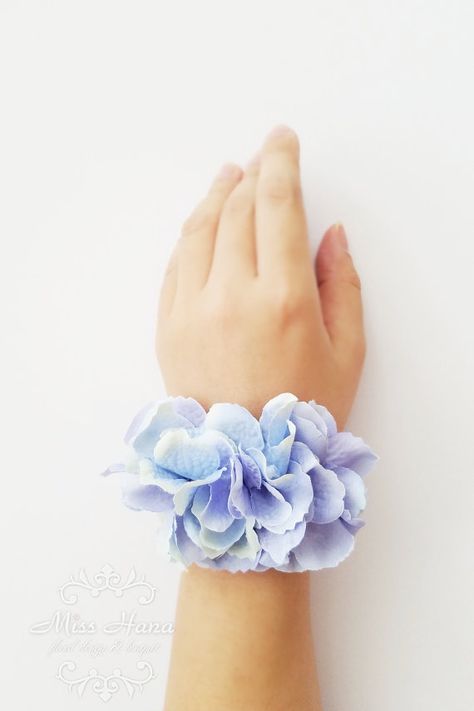 Blue Hydrangea Corsage, Blue Hydrangea Boutonniere, Hydrangea Corsage, Hydrangea Boutonniere, Wedding Flowers Hydrangea, Bridesmaid Corsage, Hydrangeas Wedding, Corsage Prom, Goth Wedding