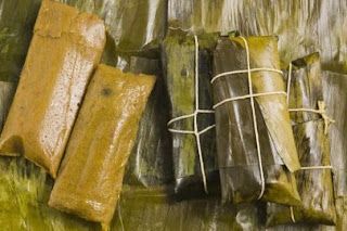 Panamanian Tamales Recipe, Guatemalan Tamales, Pasteles Puerto Rico Recipe, Pasteles Recipe, Christmas Tamales, Panamanian Recipes, Puerto Rican Pasteles, Panama Recipe, Fijian Food