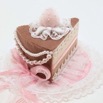 Sweet Lolita Strawberry Cake Hat/Head Piece · How To Make A Cake Hat · Sewing and No-Sew on Cut Out + Keep Cake Hat, Strawberry Cake Filling, Strawberry Vanilla Cake, Chocolate And Vanilla Cake, Felt Cake, Cake Accessories, Felt Food, Pink Cake, Pink Hat