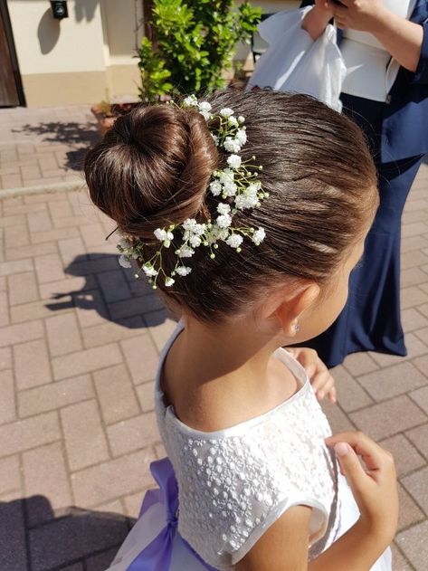 Toddler Updo, Flower Girl Hairstyles Updo, Flower Girl Updo, Kids Hairstyles For Wedding, Intricate Hairstyles, Communion Hairstyles, Girl Hair Dos, Long Hair Wedding Styles, Hair Tips Video